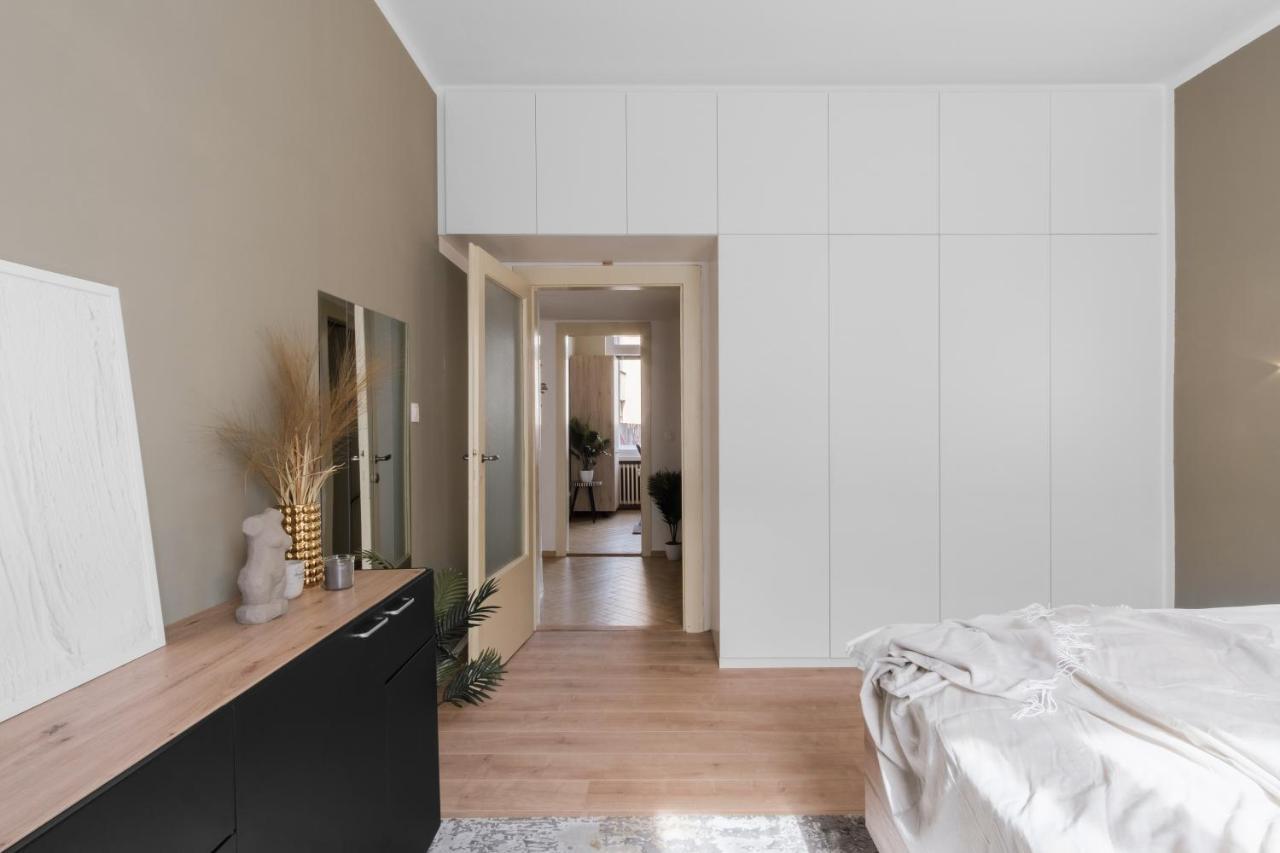 Deluxe In Old Town By Days Apartamento *